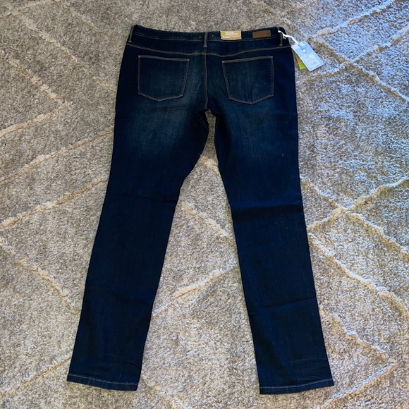 Converse Denim - 16 Converse Skinny Jeans mid waist dark wash straight hip
